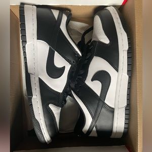 PANDA LOW TOP NIKE DUNKS